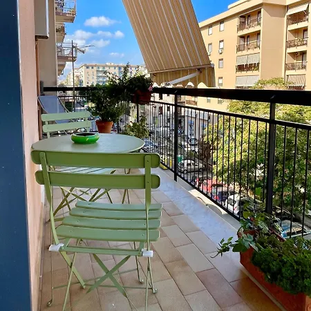 Casa Kirribilli Apartment